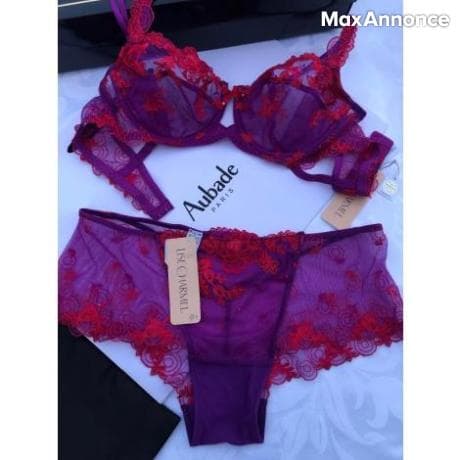ENSEMBLE PARURE LINGERIE Lise Charmel  95  - État neuf