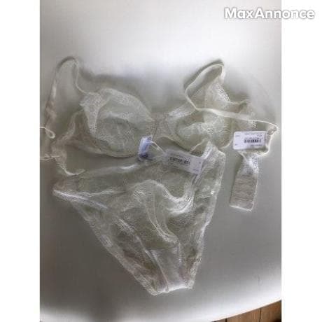 ENSEMBLE PARURE LINGERIE Eres  85  - État neuf