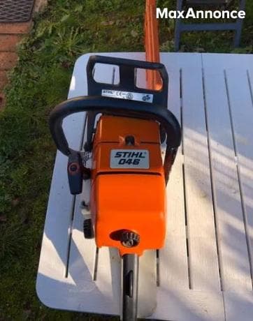 Tronçonneuse STIHL046