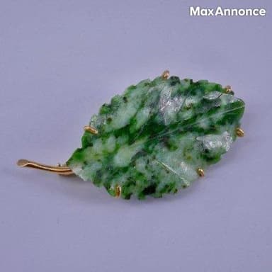Broche Feuille En Or Et Jade Jadeite