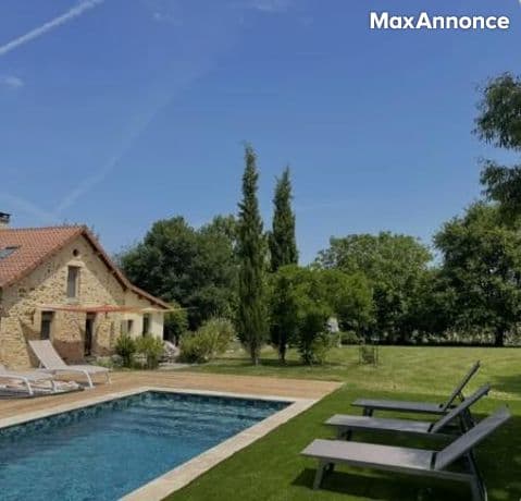 Gite de charme avec piscine en Périgord