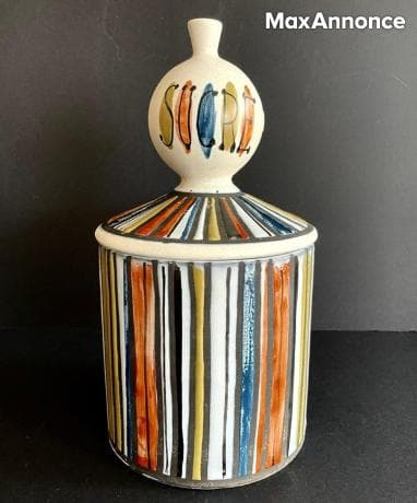 Grand Pot Couvert en Faïence par Roger Capron