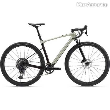 2024 Giant Revolt X Advanced Pro 1 Gravel Bike