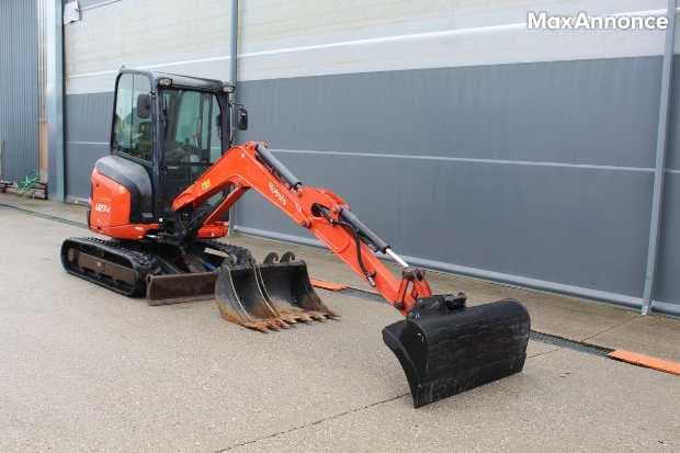 Kubota U27-4