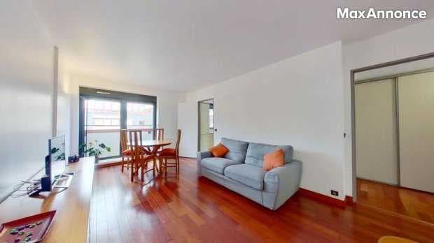 Appartement de 2 pièces à Paris 14ème 980 € CC / mois