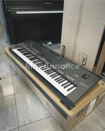 Yamaha Genos2 et Yamaha PSR-SX920 et Korg Pa5X et Korg Pa4X