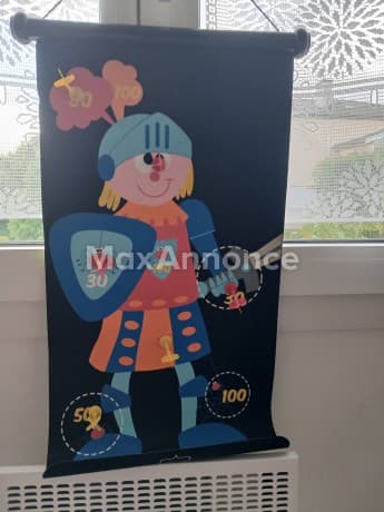 Jeux de fléchettes très bon état complet 