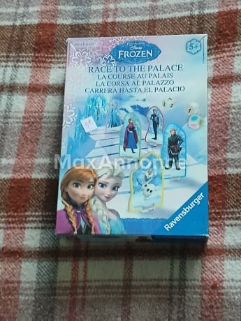 Jeux de société reine des neige très bon état complet 