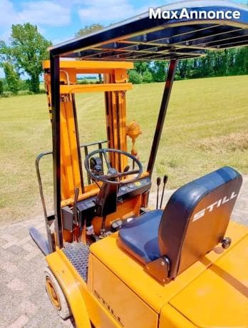 Chariot élévateur électrique 