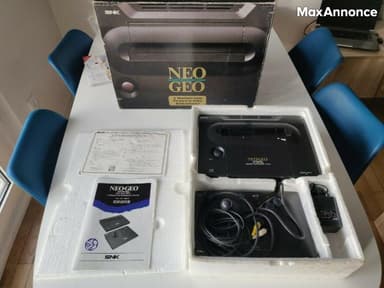 SNK Neo Geo Aes boxed + 1 game