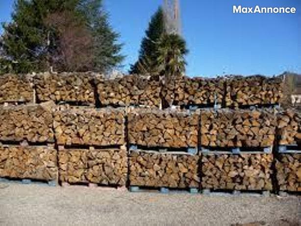 Bois de chauffage bien sec 