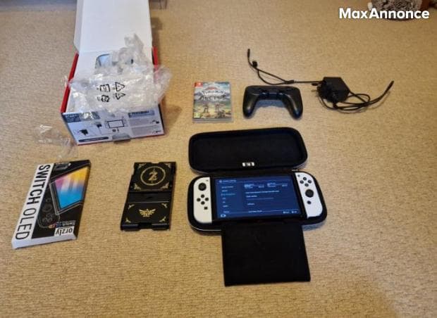 Console portable Nintendo Switch OLED