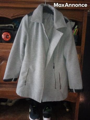 Un manteau femme taille M