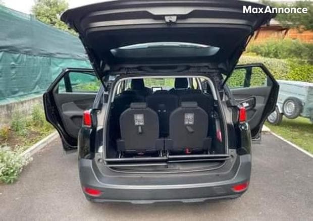 Peugeot 5008 très bon état 