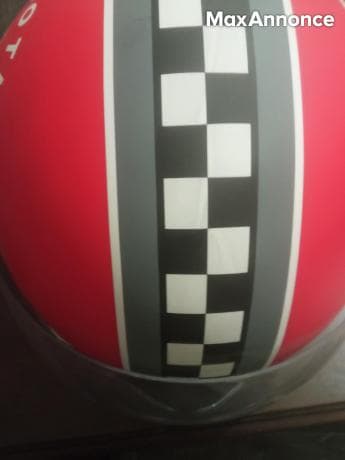 Casque neuf jamais utilisé pour scooter 
