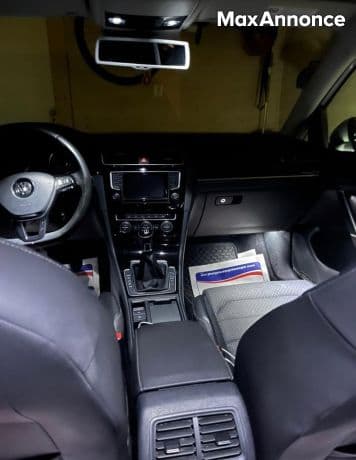 Je vend ma voiture golf sur bon prix rien que maintenant 