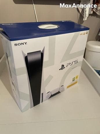 PlayStation 5 Standard 