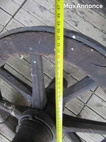 Roues en bois brouette
