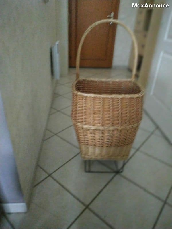 PANIER A BOIS