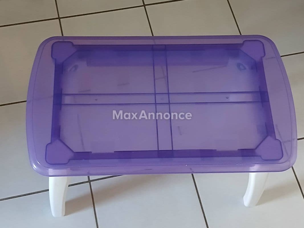 Table basse violette très bon état complet 