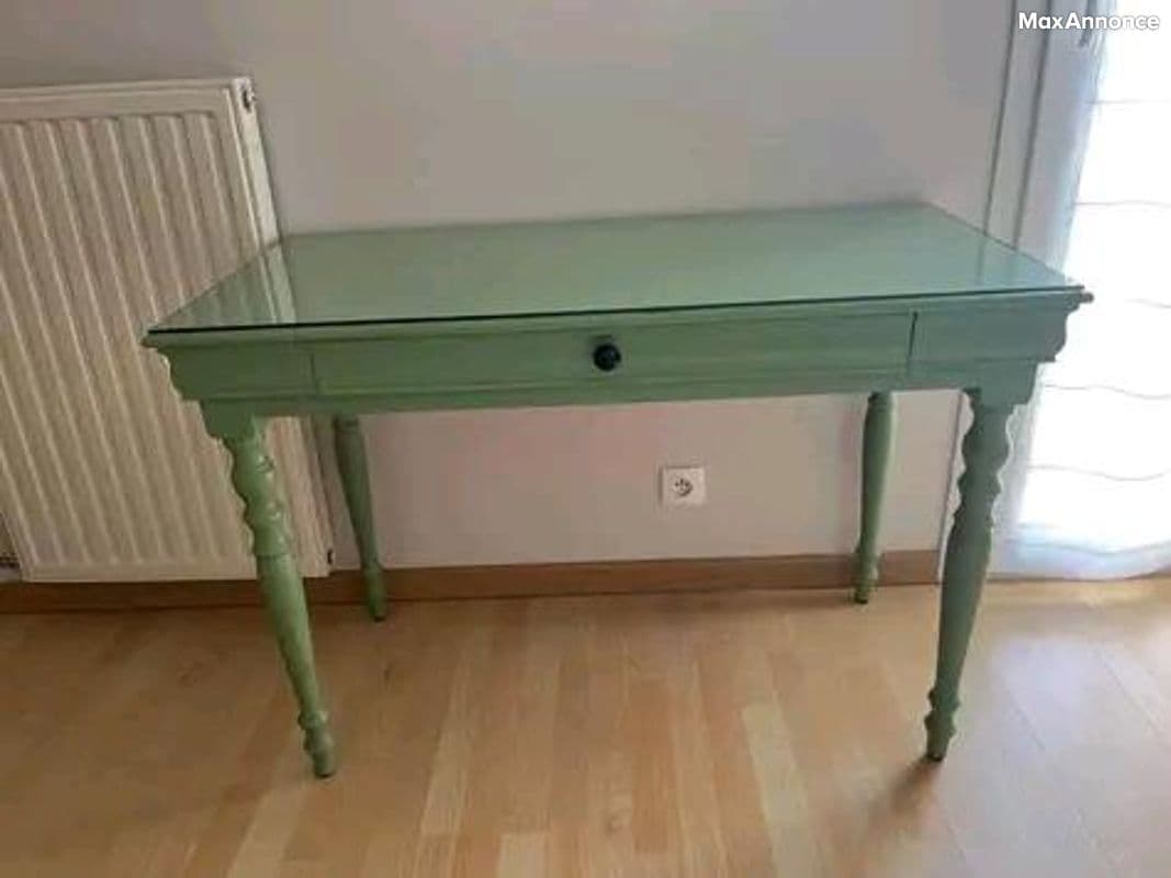 Bureau de table et commode 