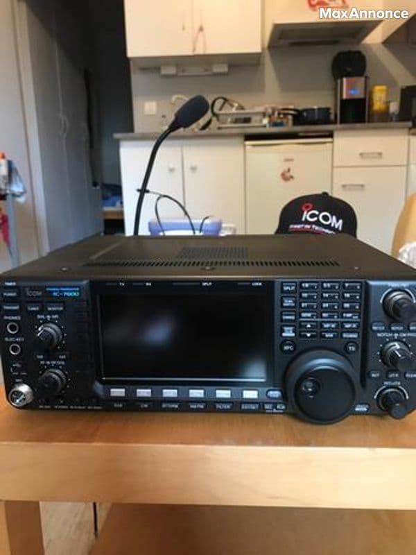 Joli icom 7600