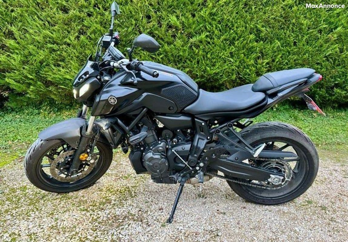 Moto Yamaha MT07 A2 2021