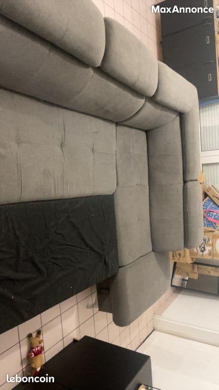 Canapé convertible 3 places velours design et confortable