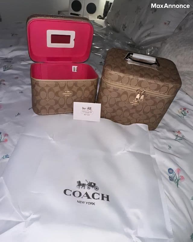 Sac cosmétiques COACH