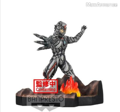 Figurine Ultraman Dyna Zeluganoid Special Effects Stagement