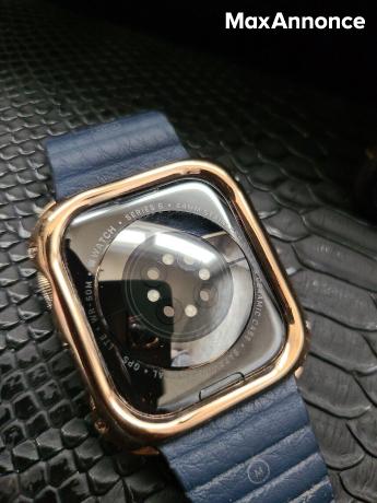 Apple Watch Series 6 44mm Boîtier avec Bracelet Milanais 
