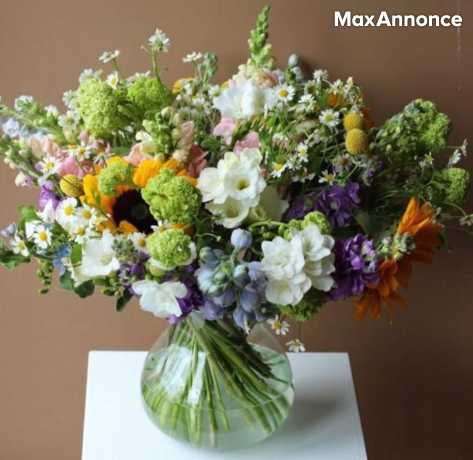 Manakin Fleurs - specialized in exquisite floral creations 